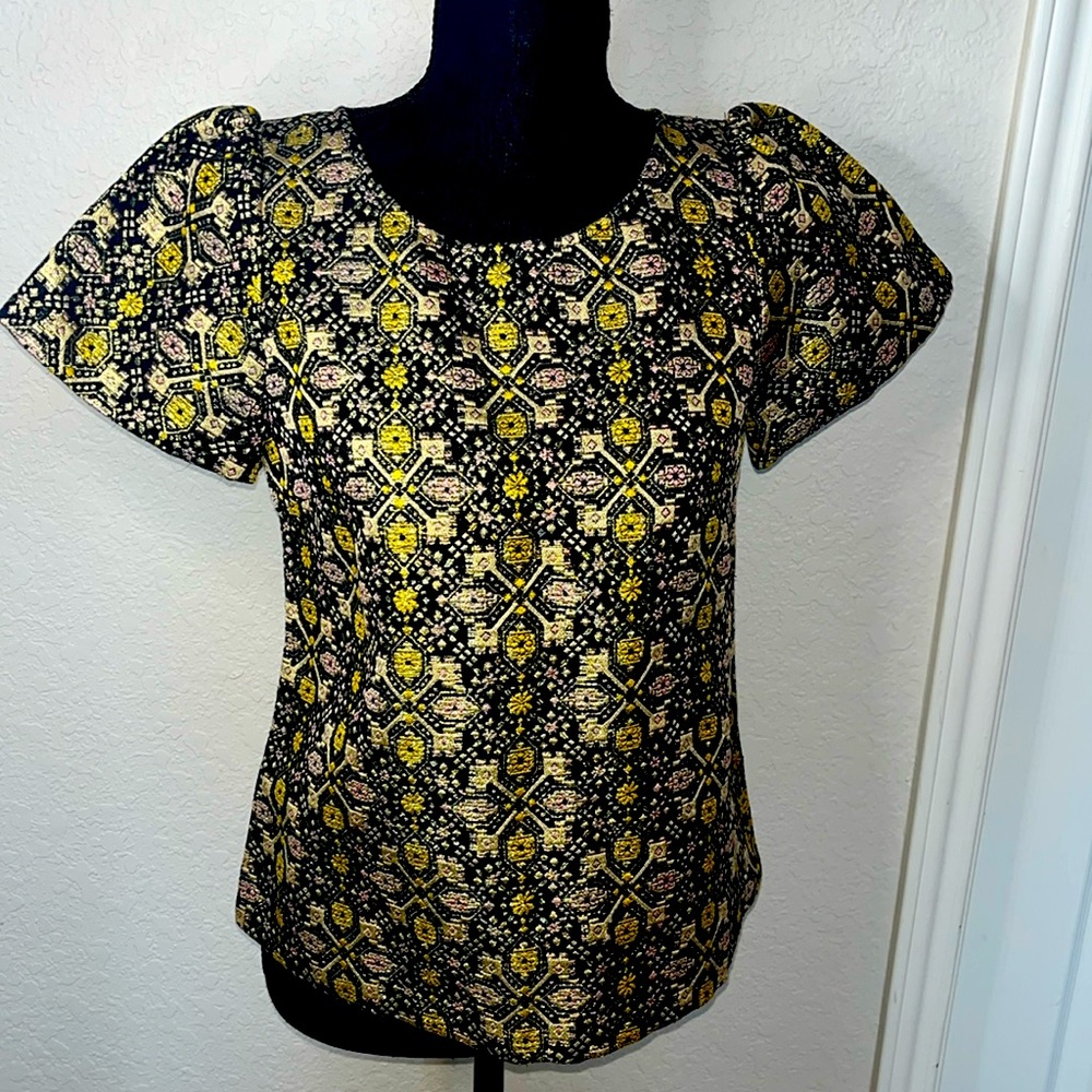 Traffic people mud cloth tapestry short sleeved top. 60s style. Blk, gold pink S